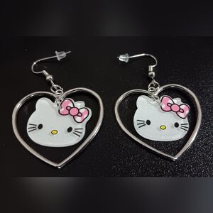 Kitty Heart Earrings (NEW)